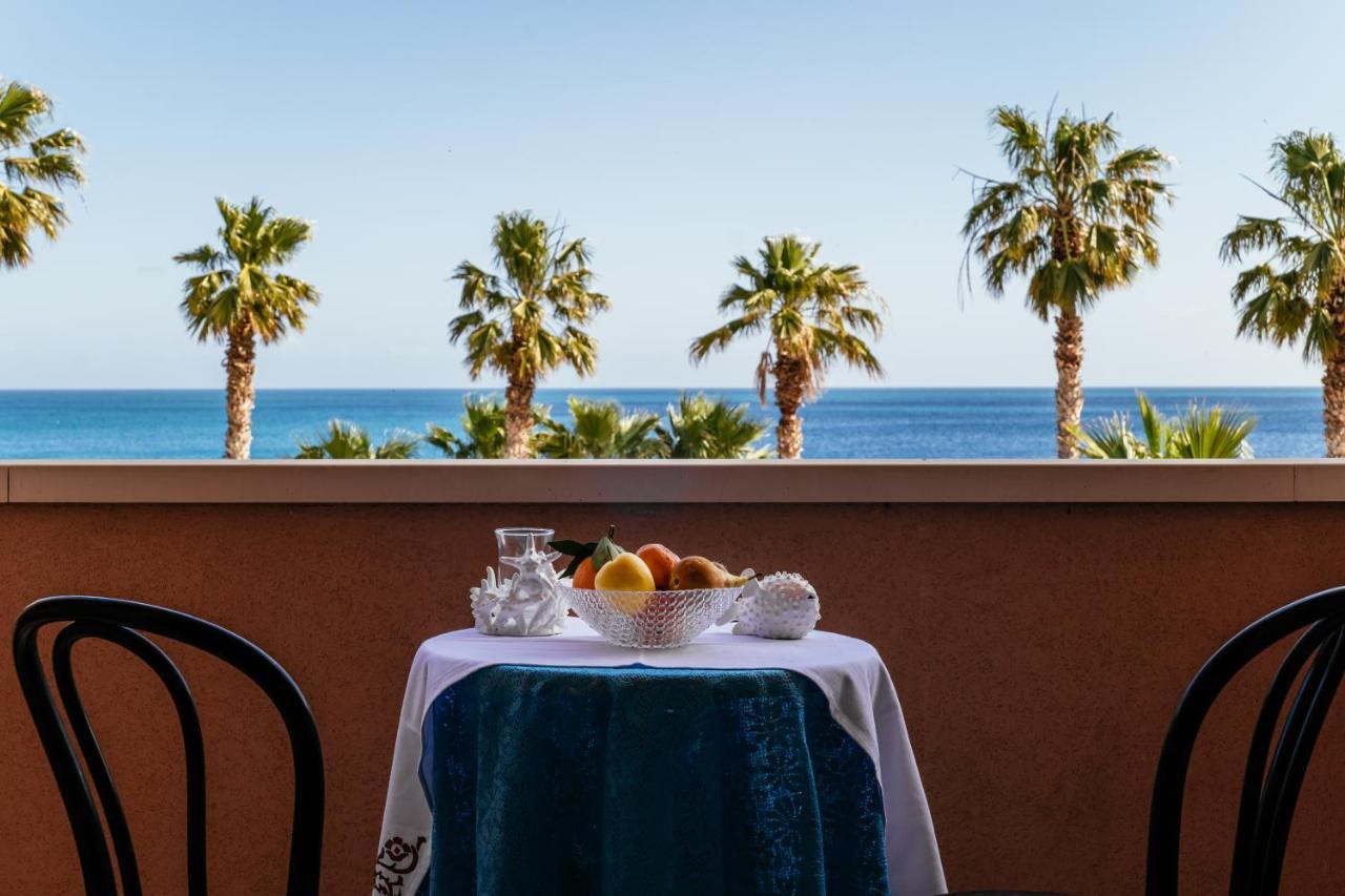 Palm Beach Club Hotel Casteldaccia Kültér fotó